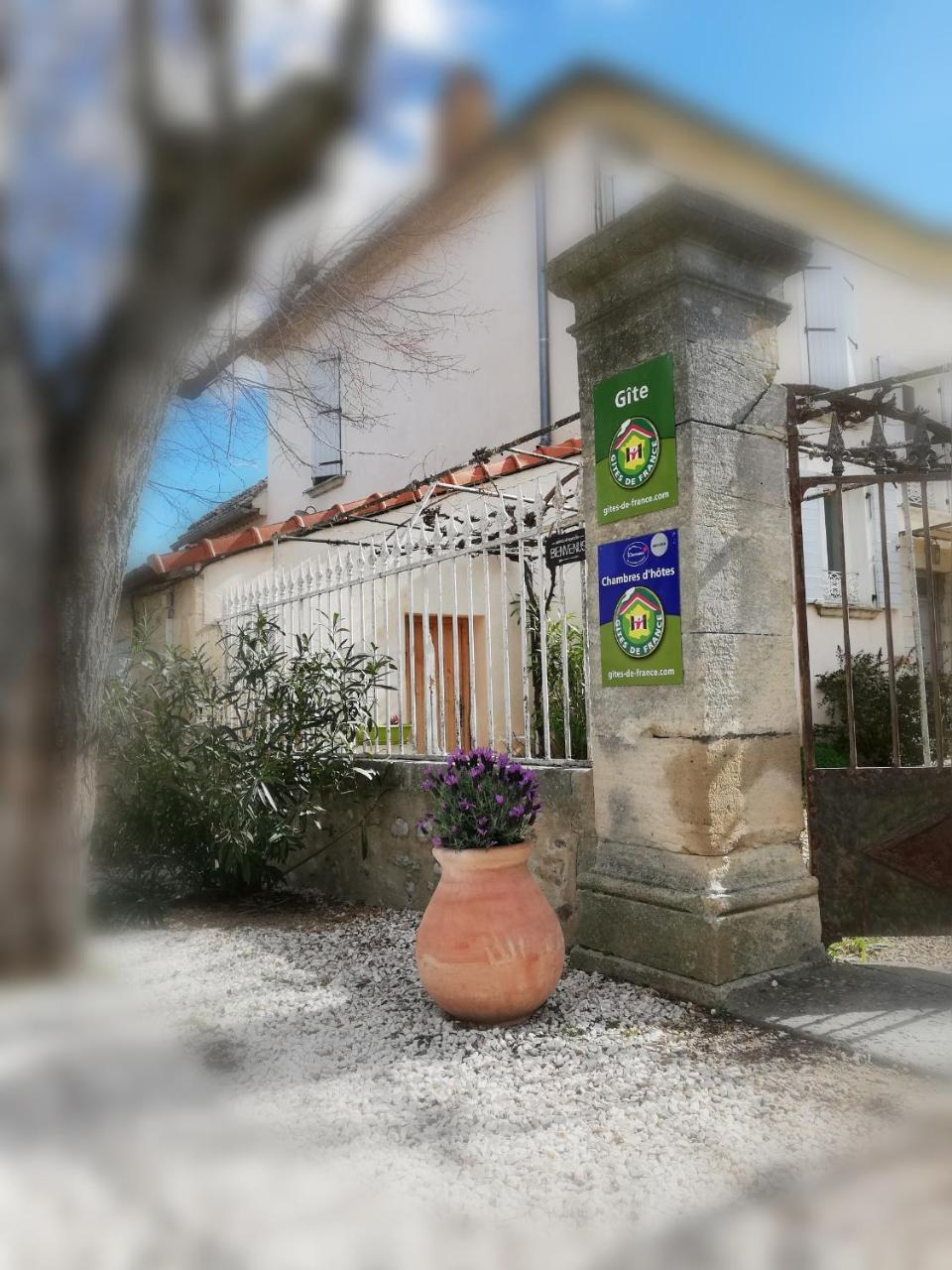 Maison D'Hotes Le Jas Vieux Montfort  Bagian luar foto